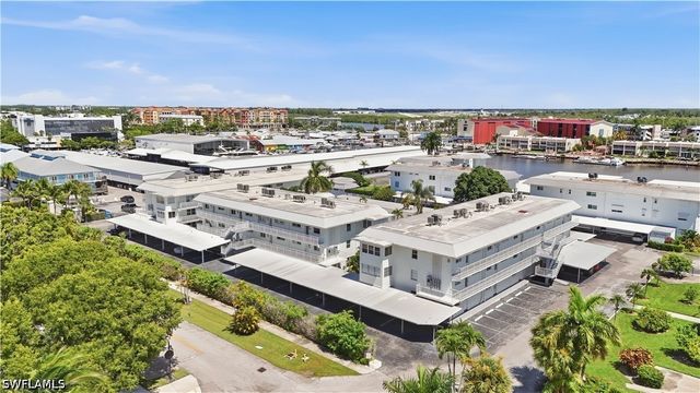 1100 8th AVE S 210B, Naples, FL 34102