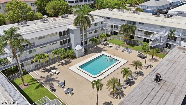 1100 8th AVE S 210B, Naples, FL 34102