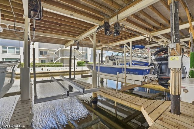 1100 8th AVE S 210B, Naples, FL 34102