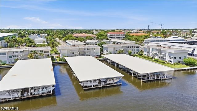 1100 8th AVE S 210B, Naples, FL 34102