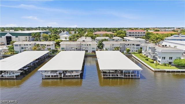 1100 8th AVE S 210B, Naples, FL 34102