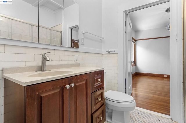 3246 MLK Jr. Way, Oakland, CA 94609