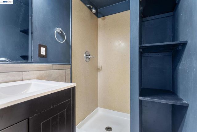 3246 MLK Jr. Way, Oakland, CA 94609