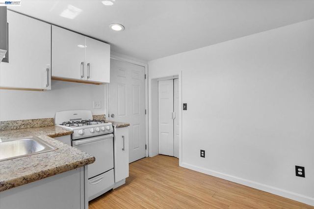 3246 MLK Jr. Way, Oakland, CA 94609