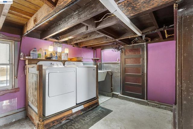 3246 MLK Jr. Way, Oakland, CA 94609