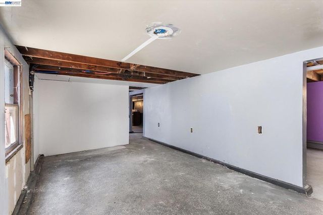 3246 MLK Jr. Way, Oakland, CA 94609