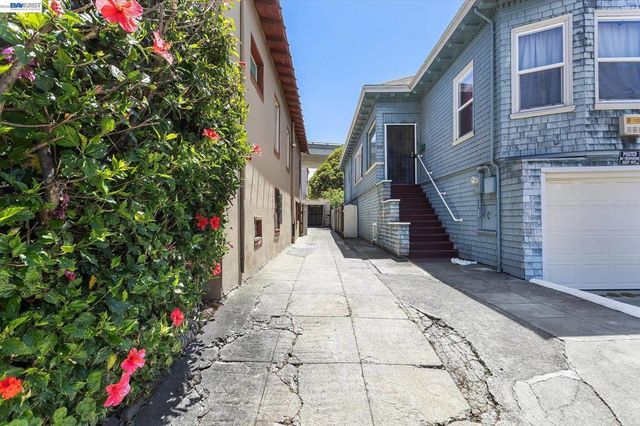 3246 MLK Jr. Way, Oakland, CA 94609