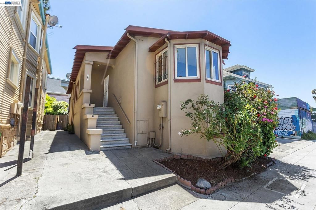 3246 MLK Jr. Way, Oakland, CA 94609