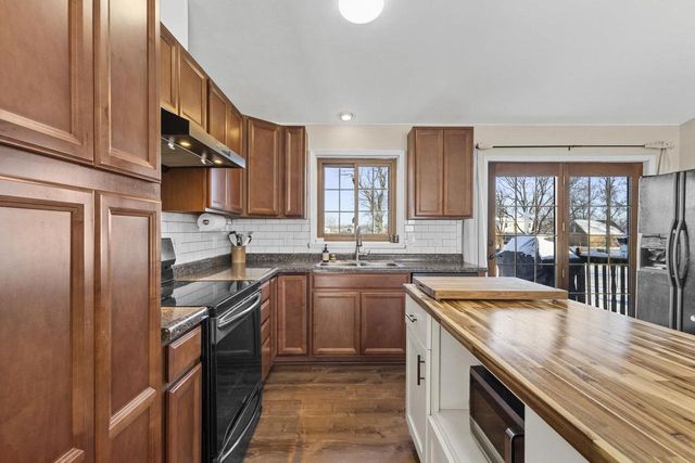 1259 BARTLEIN COURT, Menasha, WI 54952