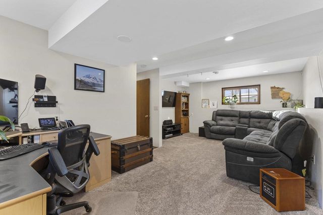 1259 BARTLEIN COURT, Menasha, WI 54952