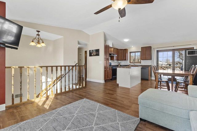 1259 BARTLEIN COURT, Menasha, WI 54952