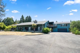 1756 Southgate Way, Grants Pass, OR 97527