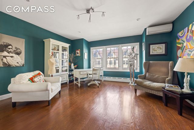 25 Chester Court, New York City, NY 11225