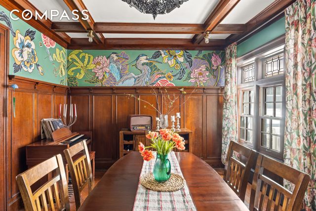 25 Chester Court, New York City, NY 11225