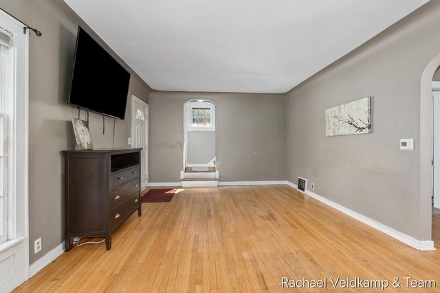 926 Joslin Street, Grand Rapids, MI 49507