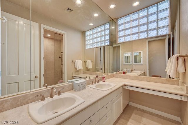 7995 Rio Rico Drive, Las Vegas, NV 89113