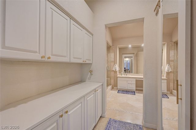 7995 Rio Rico Drive, Las Vegas, NV 89113