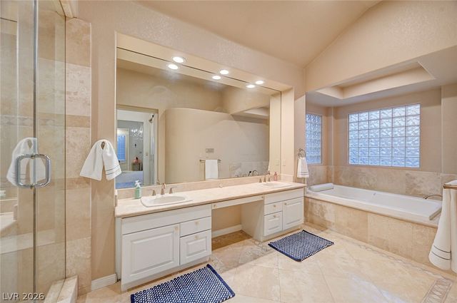 7995 Rio Rico Drive, Las Vegas, NV 89113