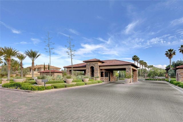 7995 Rio Rico Drive, Las Vegas, NV 89113