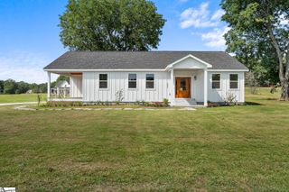 2024 Edwards Lake Road, Greer, SC 29651