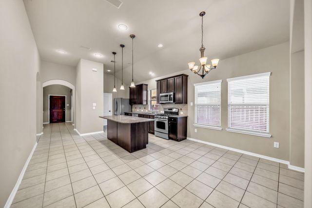 2614 Winding Creek Way, Conroe, TX 77385