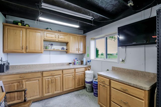4075 E State Road 44, Shelbyville, IN 46176