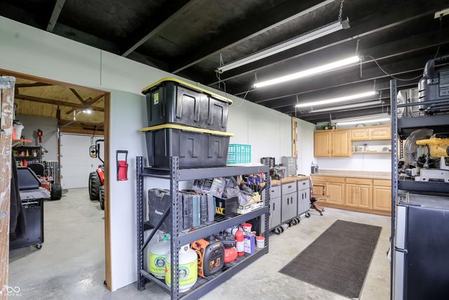 4075 E State Road 44, Shelbyville, IN 46176