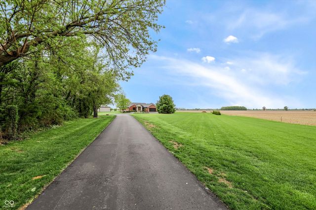 4075 E State Road 44, Shelbyville, IN 46176