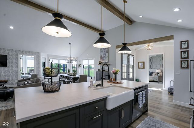 4075 E State Road 44, Shelbyville, IN 46176