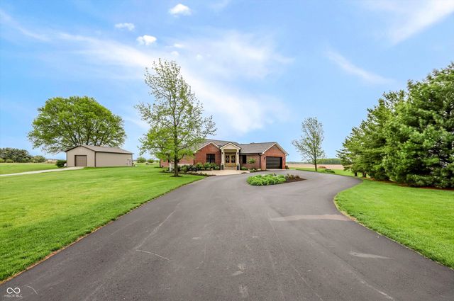 4075 E State Road 44, Shelbyville, IN 46176