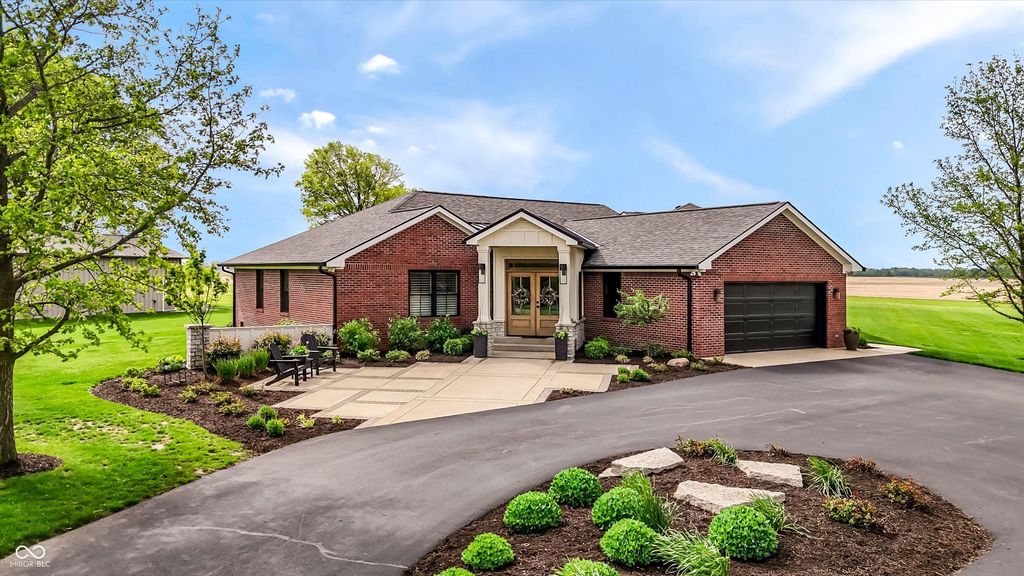 4075 E State Road 44, Shelbyville, IN 46176