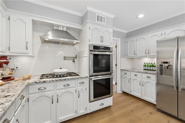 8830 Willowbrae Lane, Roswell, GA 30076