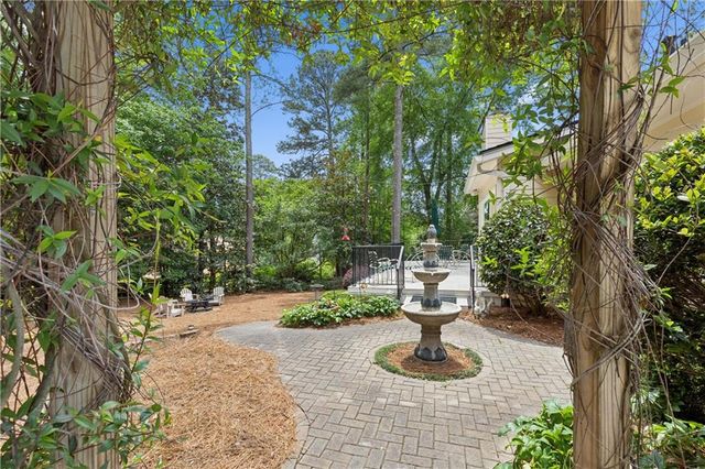 8830 Willowbrae Lane, Roswell, GA 30076