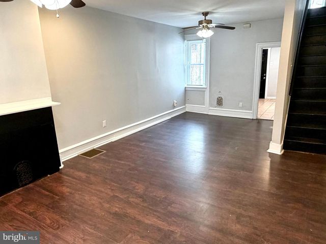 2520 N SARTAIN ST, Philadelphia, PA 19133