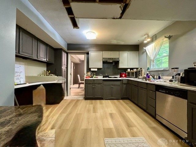 5513 Florrel Crest Lane, Dayton, OH 45415