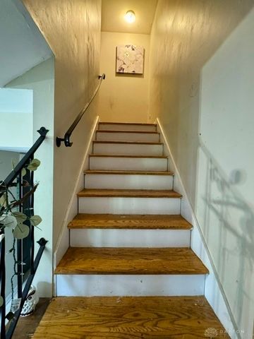 5513 Florrel Crest Lane, Dayton, OH 45415
