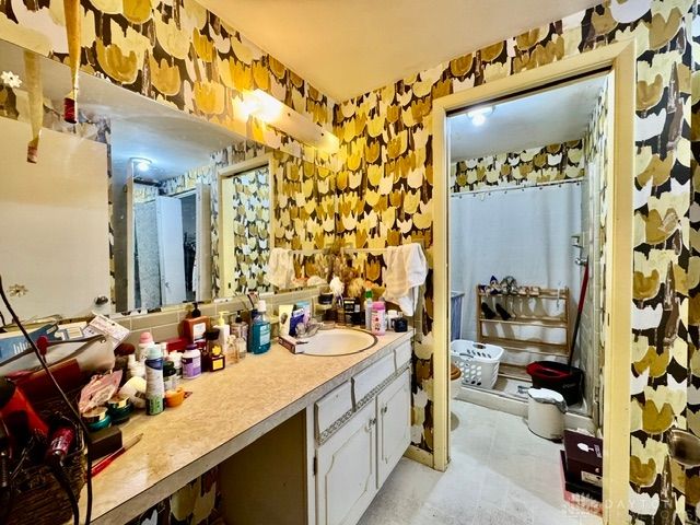 5513 Florrel Crest Lane, Dayton, OH 45415