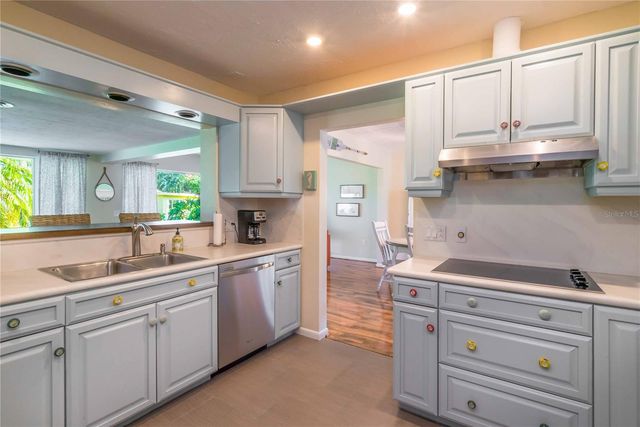 2521 WEBBER STREET, Sarasota, FL 34239