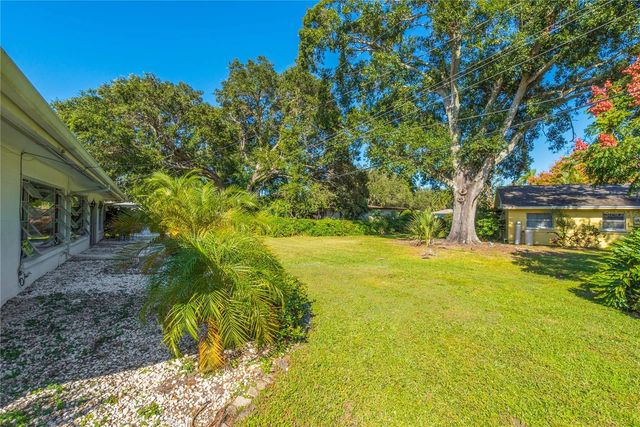 2521 WEBBER STREET, Sarasota, FL 34239