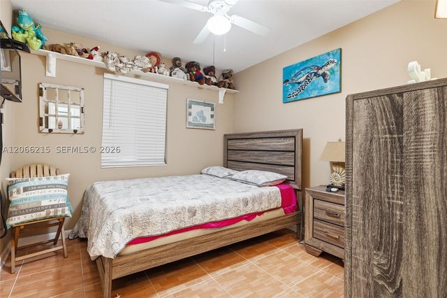 10235 Pan American Dr, Cutler Bay, FL 33189