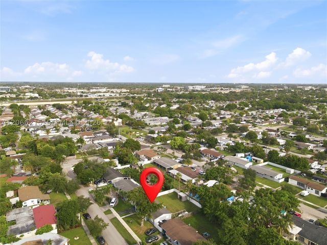 10235 Pan American Dr, Cutler Bay, FL 33189