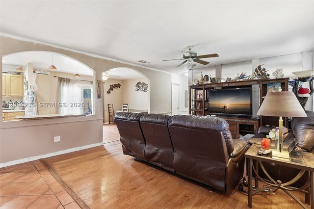 10235 Pan American Dr, Cutler Bay, FL 33189