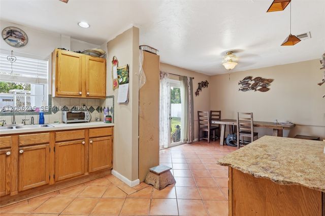 10235 Pan American Dr, Cutler Bay, FL 33189