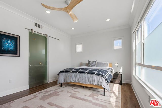 12491 Osprey Lane 3, Los Angeles, CA 90094