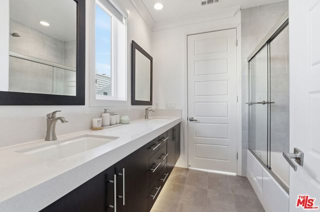 12491 Osprey Lane 3, Los Angeles, CA 90094