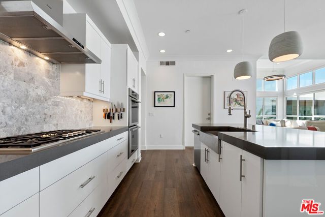 12491 Osprey Lane 3, Los Angeles, CA 90094