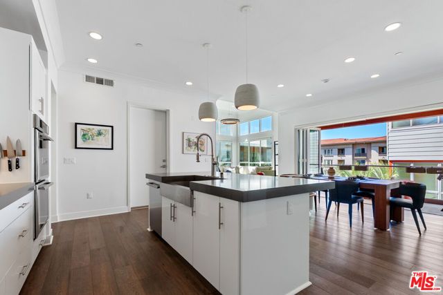 12491 Osprey Lane 3, Los Angeles, CA 90094