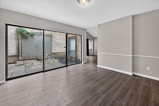 9809 Matchpoint Place, Dallas, TX 75243