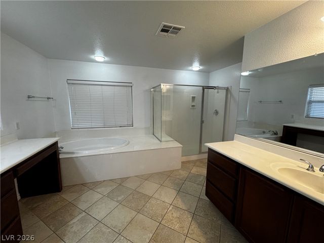 1885 Cape Cod Landing Drive, Las Vegas, NV 89135