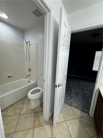 1885 Cape Cod Landing Drive, Las Vegas, NV 89135
